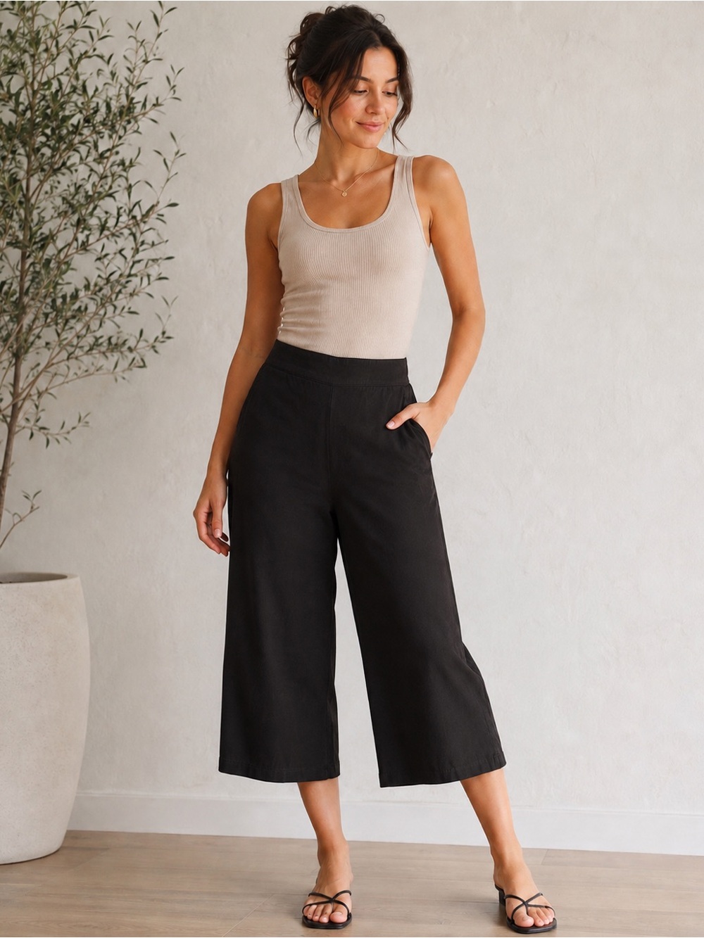 Women's Black Cropped Pants